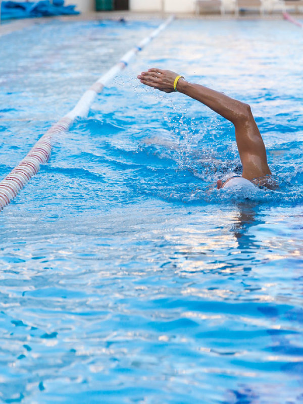 Schwimmbecken